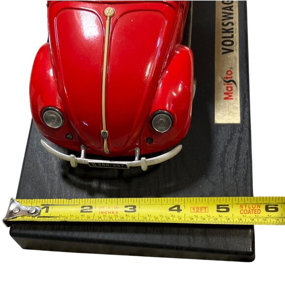 Maisto 1951 Volkswagen Beetle Die-Cast Model Car In Red On Plastic Base - Picture 14 of 15